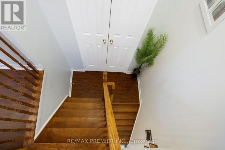 1268 NEWELL STREET, Milton (DE Dempsey), Ontario, L9T6C2