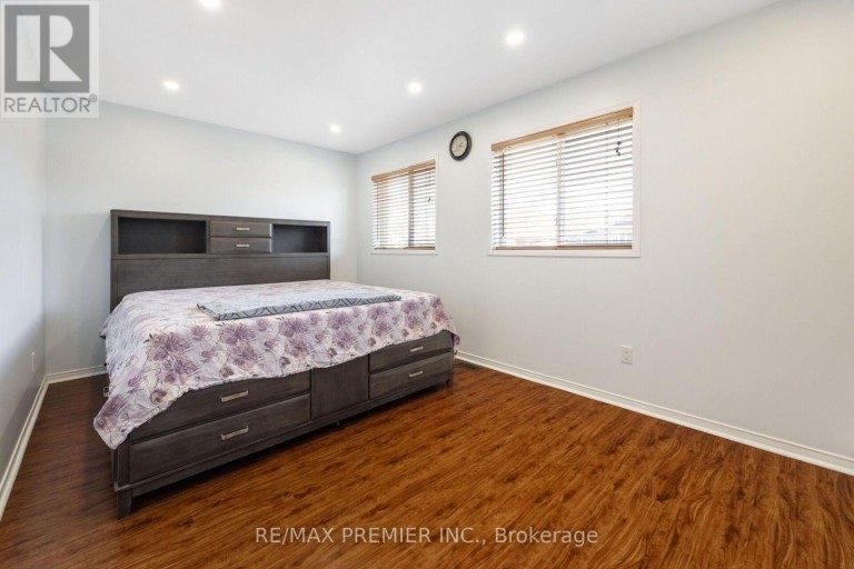 1268 NEWELL STREET, Milton (DE Dempsey), Ontario, L9T6C2