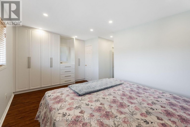 1268 NEWELL STREET, Milton (DE Dempsey), Ontario, L9T6C2