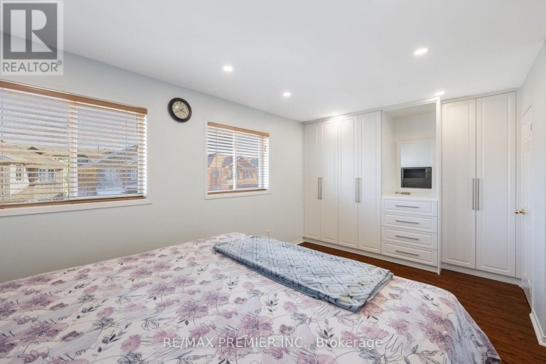1268 NEWELL STREET, Milton (DE Dempsey), Ontario, L9T6C2