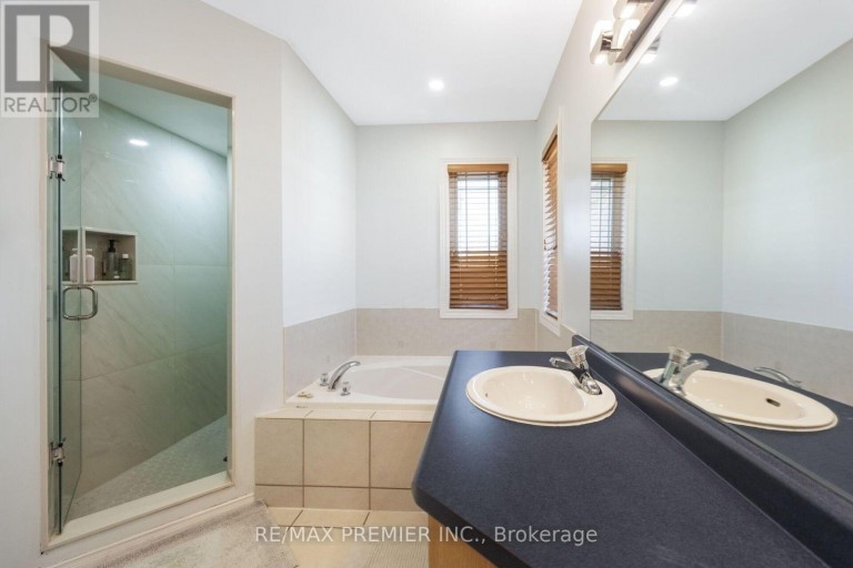 1268 NEWELL STREET, Milton (DE Dempsey), Ontario, L9T6C2