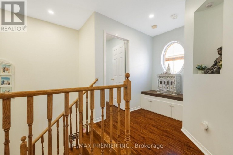 1268 NEWELL STREET, Milton (DE Dempsey), Ontario, L9T6C2