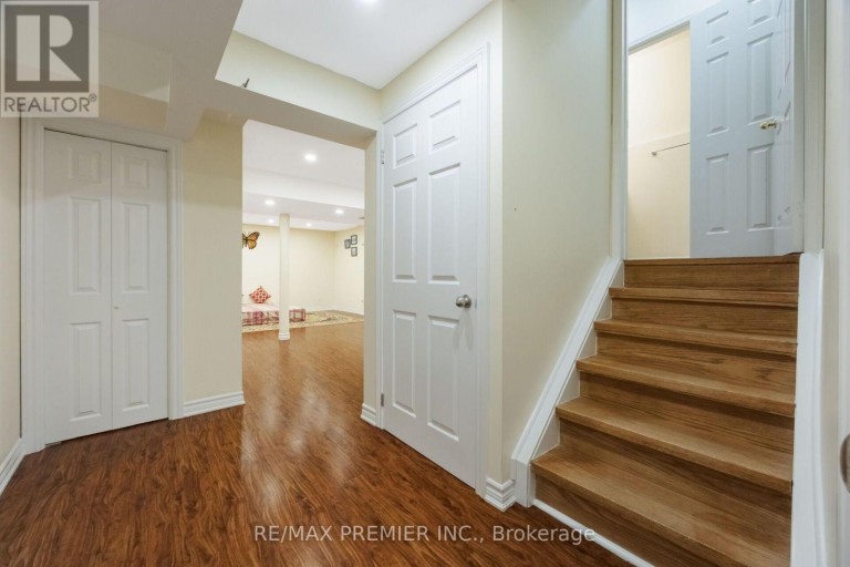 1268 NEWELL STREET, Milton (DE Dempsey), Ontario, L9T6C2