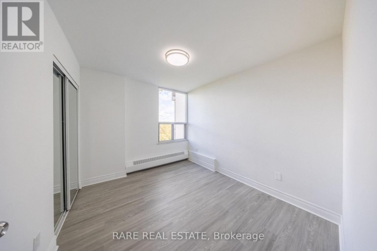 914 - 60 PAVANE LINKWAY, Toronto (Flemingdon Park), Ontario, M3C1A2