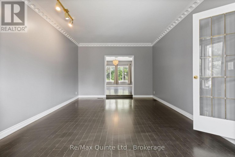 17 APPLEWOOD COURT, Quinte West (Trenton Ward), Ontario, K8V6J3