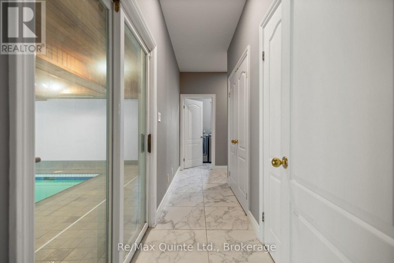 17 APPLEWOOD COURT, Quinte West (Trenton Ward), Ontario, K8V6J3
