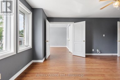 17 APPLEWOOD COURT Quinte West (Trenton Ward) Ontario photo 28