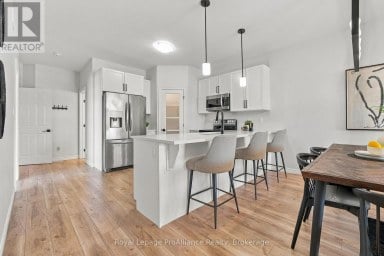18 COVINGTON CRESCENT Belleville (Thurlow Ward) Ontario photo 10