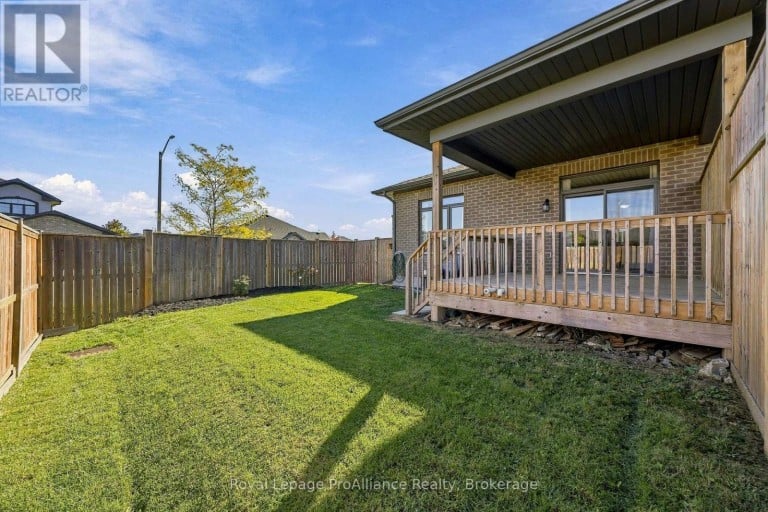 18 COVINGTON CRESCENT, Belleville (Thurlow Ward), Ontario, K8N0L1