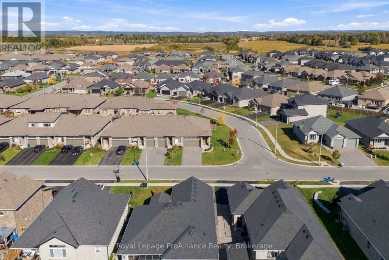 18 COVINGTON CRESCENT, Belleville (Thurlow Ward), Ontario, K8N0L1