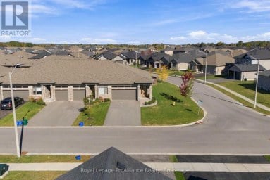 18 COVINGTON CRESCENT Belleville (Thurlow Ward) Ontario photo 48