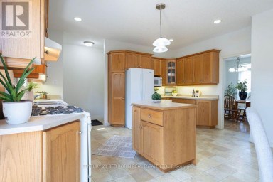 516 HARRIS CIRCLE Strathroy-Caradoc (NE) Ontario photo 10