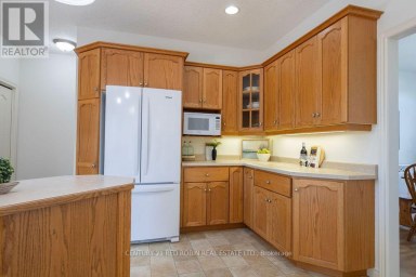 516 HARRIS CIRCLE Strathroy-Caradoc (NE) Ontario photo 7