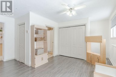 408 REGENT STREET Orillia Ontario photo 8