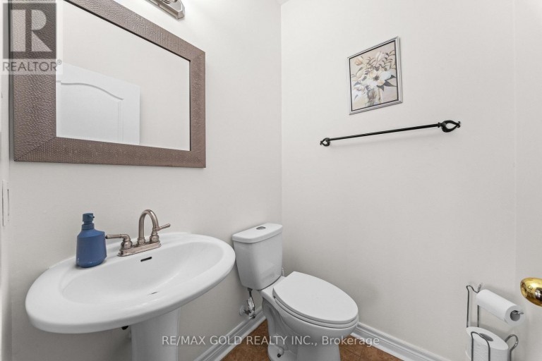 11 MAPLE VALLEY STREET, Brampton (Bram East), Ontario, L6P2E7