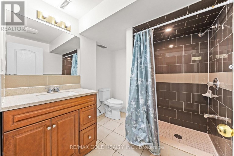 11 MAPLE VALLEY STREET, Brampton (Bram East), Ontario, L6P2E7