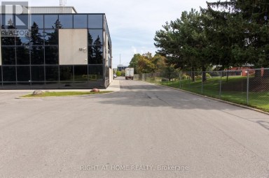 61 MAYBROOK DRIVE Toronto (Milliken) Ontario photo 5