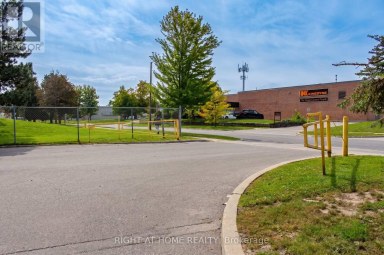 61 MAYBROOK DRIVE Toronto (Milliken) Ontario photo 6