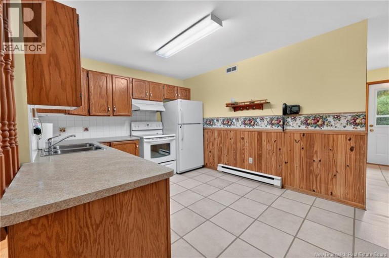 38 Thistle Street, Saint John, New Brunswick, E2M5T1