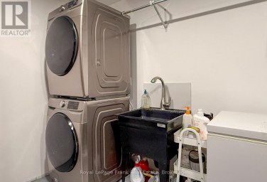 37 ANGUS DRIVE Ajax (Central) Ontario photo 45