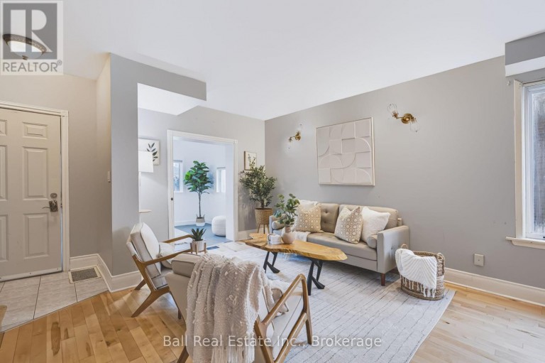 196 PERRY STREET, Peterborough (Town Ward 3), Ontario, K9J2J2