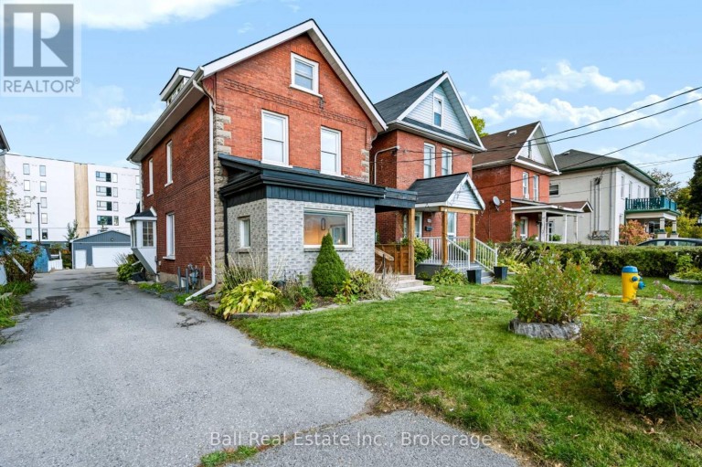 196 PERRY STREET, Peterborough (Town Ward 3), Ontario, K9J2J2