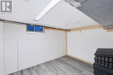 196 PERRY STREET Peterborough (Town Ward 3) Ontario photo 36