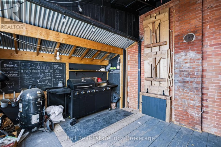 196 PERRY STREET, Peterborough (Town Ward 3), Ontario, K9J2J2