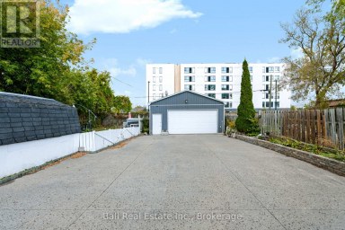 196 PERRY STREET Peterborough (Town Ward 3) Ontario photo 42