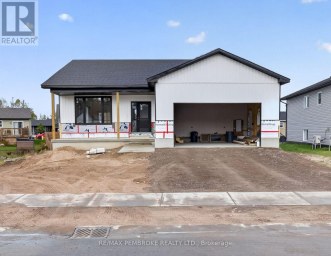 18 DURANT STREET Petawawa Ontario photo 7