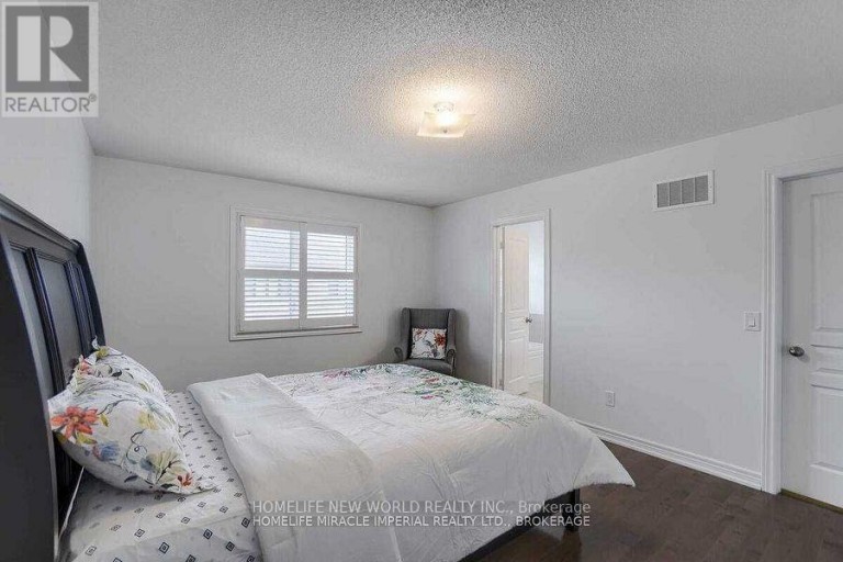 15 GROVE END WAY, Brampton (Sandringham-Wellington North), Ontario, L6R4A2
