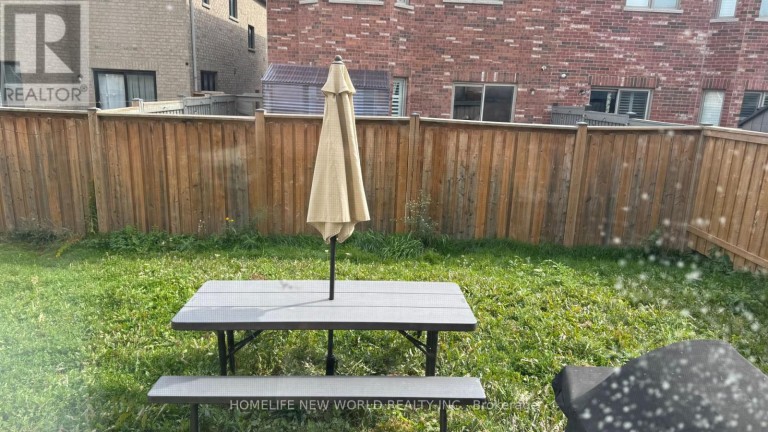 15 GROVE END WAY, Brampton (Sandringham-Wellington North), Ontario, L6R4A2