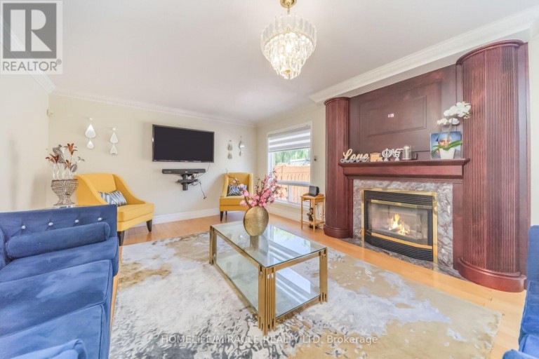 32 GOLD TREE STREET, Brampton (Sandringham-Wellington), Ontario, L6R1T9