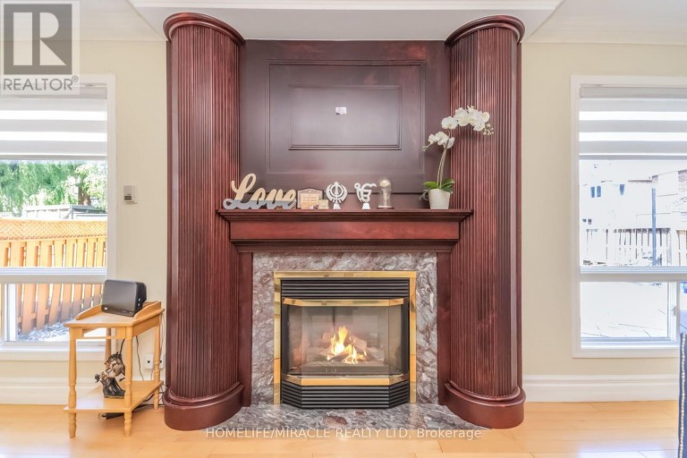 32 GOLD TREE STREET, Brampton (Sandringham-Wellington), Ontario, L6R1T9