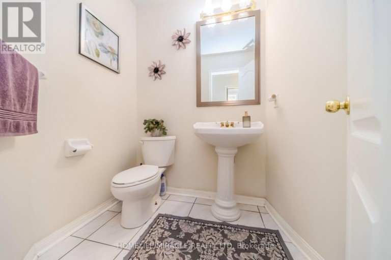 32 GOLD TREE STREET, Brampton (Sandringham-Wellington), Ontario, L6R1T9