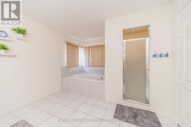 32 GOLD TREE STREET Brampton (Sandringham-Wellington) Ontario photo 32