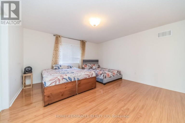32 GOLD TREE STREET, Brampton (Sandringham-Wellington), Ontario, L6R1T9