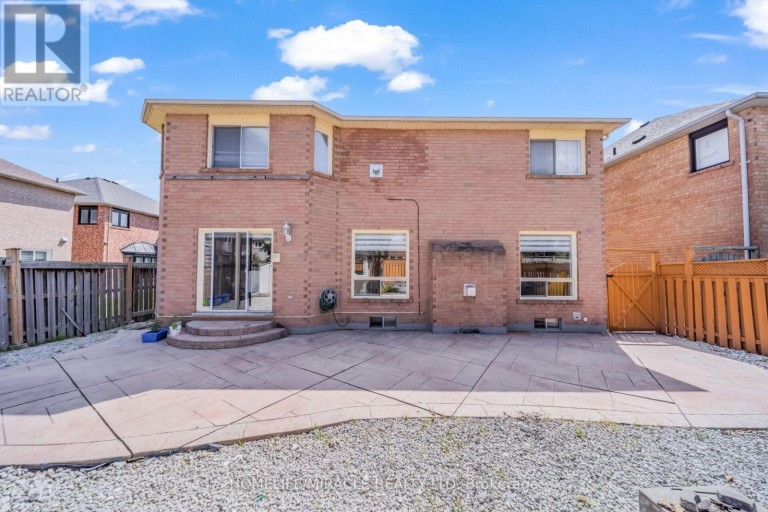 32 GOLD TREE STREET, Brampton (Sandringham-Wellington), Ontario, L6R1T9
