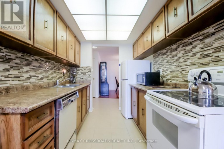 606 - 3151 BRIDLETOWNE CIRCLE, Toronto (L'Amoreaux), Ontario, M1W2T1