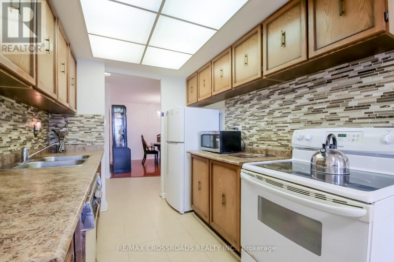 606 - 3151 BRIDLETOWNE CIRCLE, Toronto (L'Amoreaux), Ontario, M1W2T1