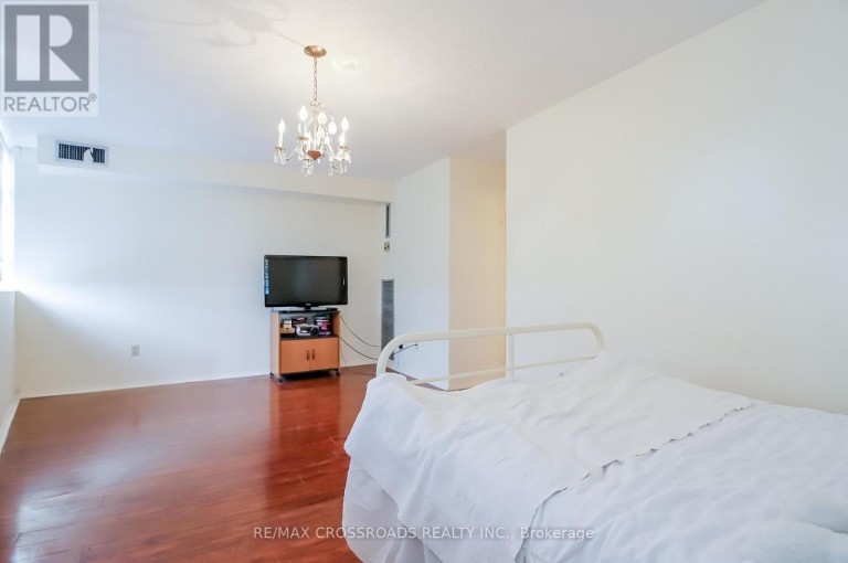 606 - 3151 BRIDLETOWNE CIRCLE, Toronto (L'Amoreaux), Ontario, M1W2T1