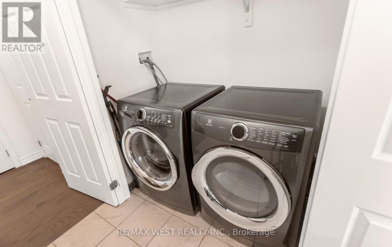 90 - 1000 ASLETON BOULEVARD, Milton (WI Willmott), Ontario, L9T9L6