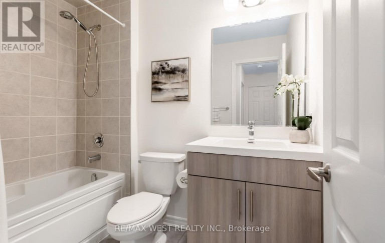 90 - 1000 ASLETON BOULEVARD, Milton (WI Willmott), Ontario, L9T9L6