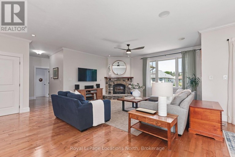 121 MARY STREET, Collingwood, Ontario, L9Y0G4