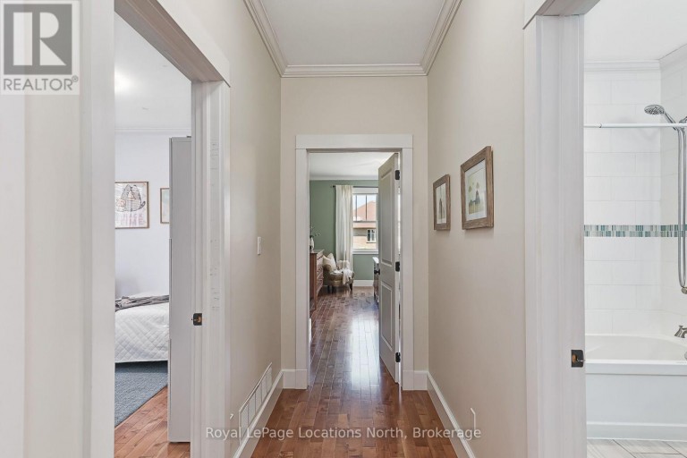 121 MARY STREET, Collingwood, Ontario, L9Y0G4
