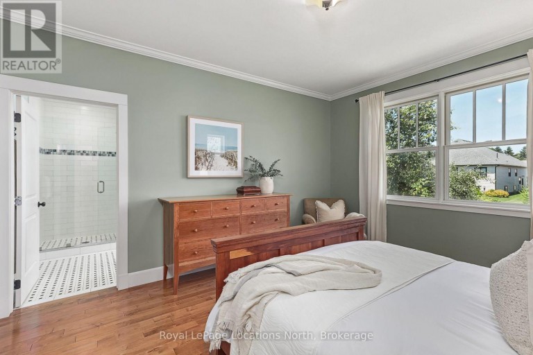 121 MARY STREET, Collingwood, Ontario, L9Y0G4