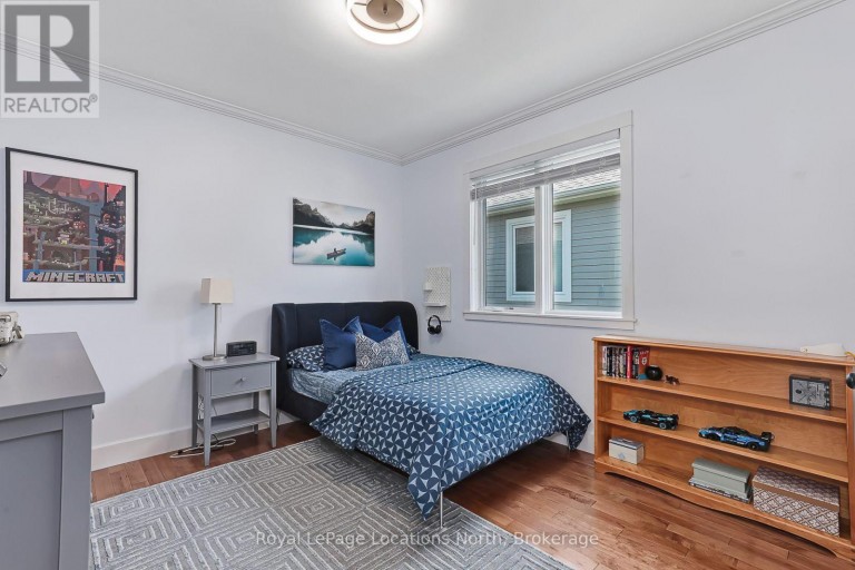 121 MARY STREET, Collingwood, Ontario, L9Y0G4