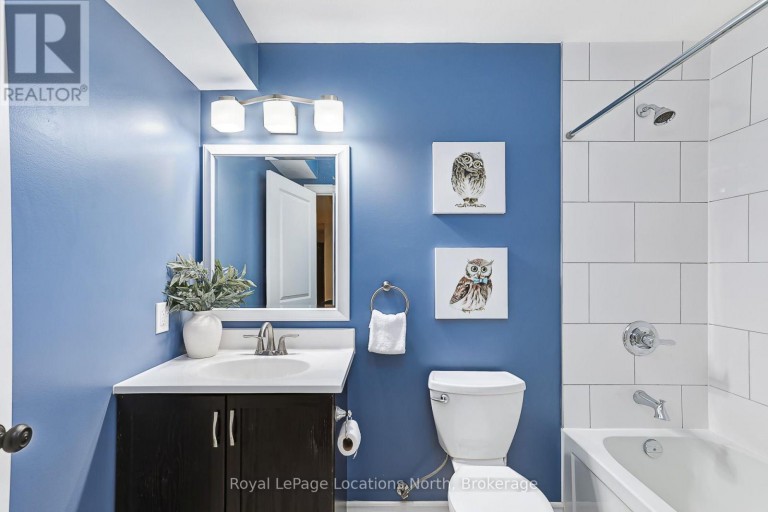 121 MARY STREET, Collingwood, Ontario, L9Y0G4