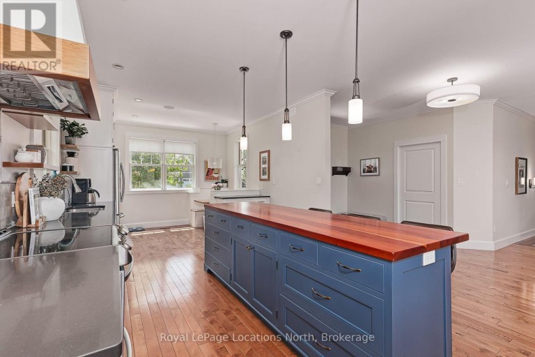 121 MARY STREET, Collingwood, Ontario, L9Y0G4