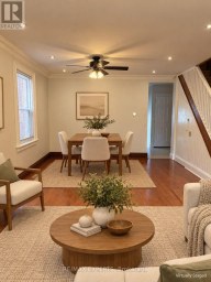 26 GRANDVILLE AVENUE Toronto (Rockcliffe-Smythe) Ontario photo 4